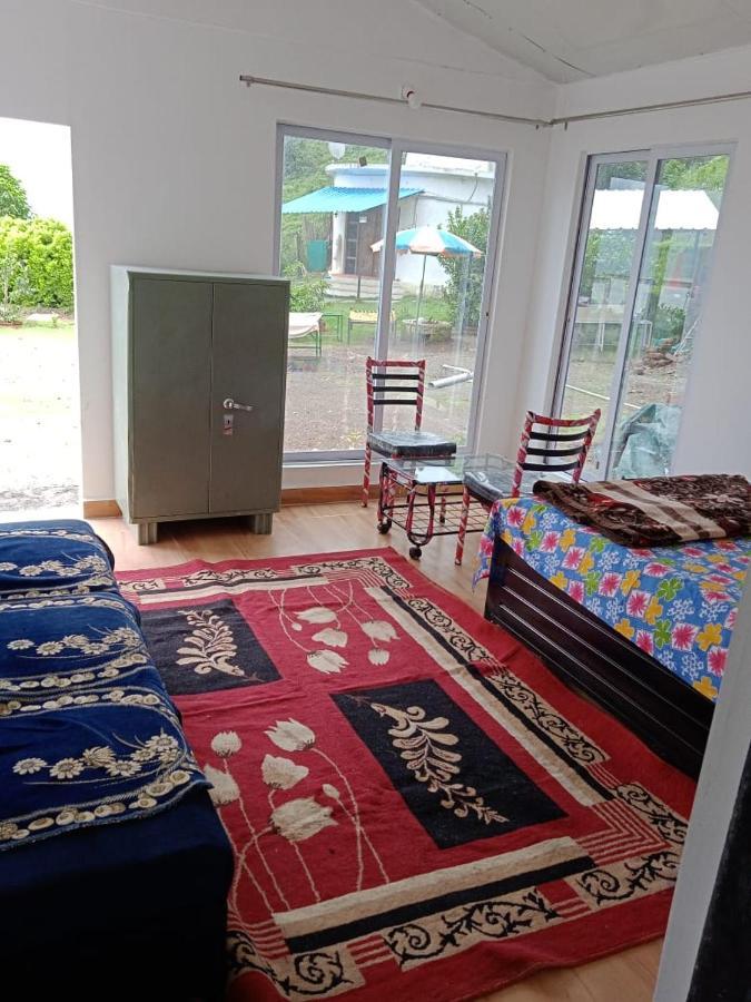 Jandyal Farm House 马尔舍吉加特 外观 照片