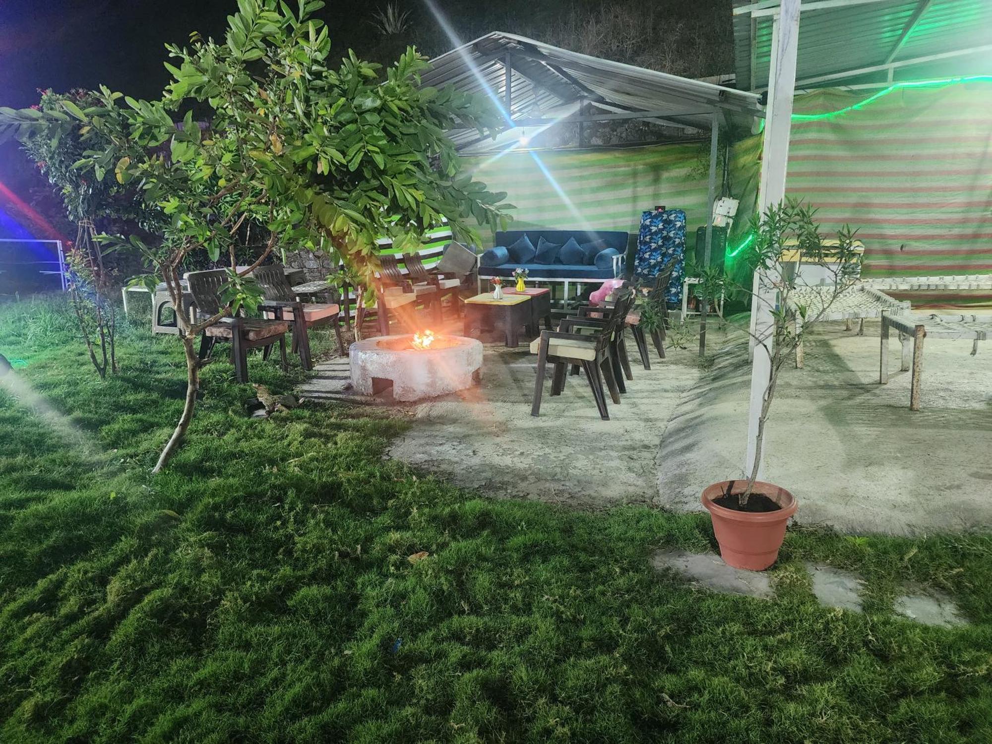 Jandyal Farm House 马尔舍吉加特 外观 照片