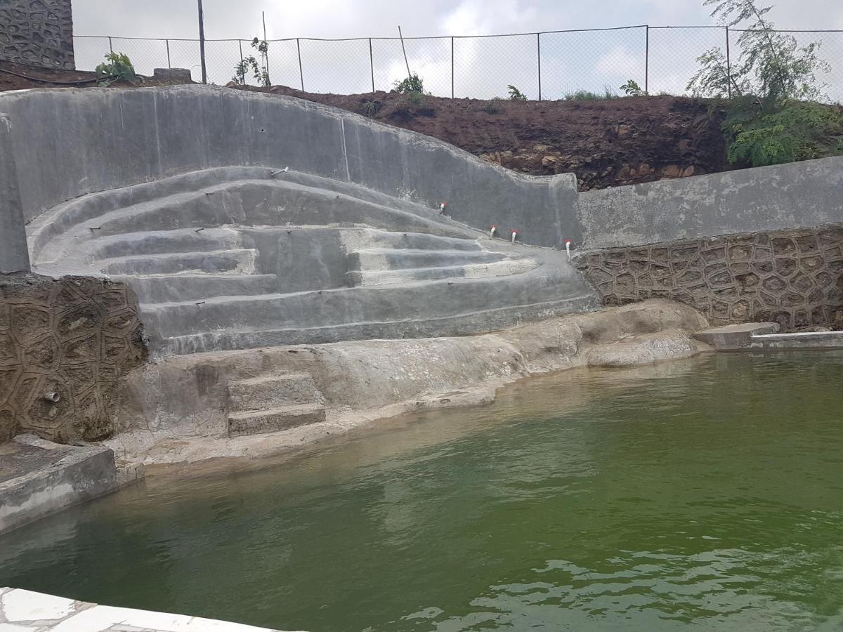 Jandyal Farm House 马尔舍吉加特 外观 照片
